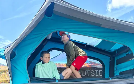 Extra-large-Skylight-Enjoy-a-Romantic-Camping-Time