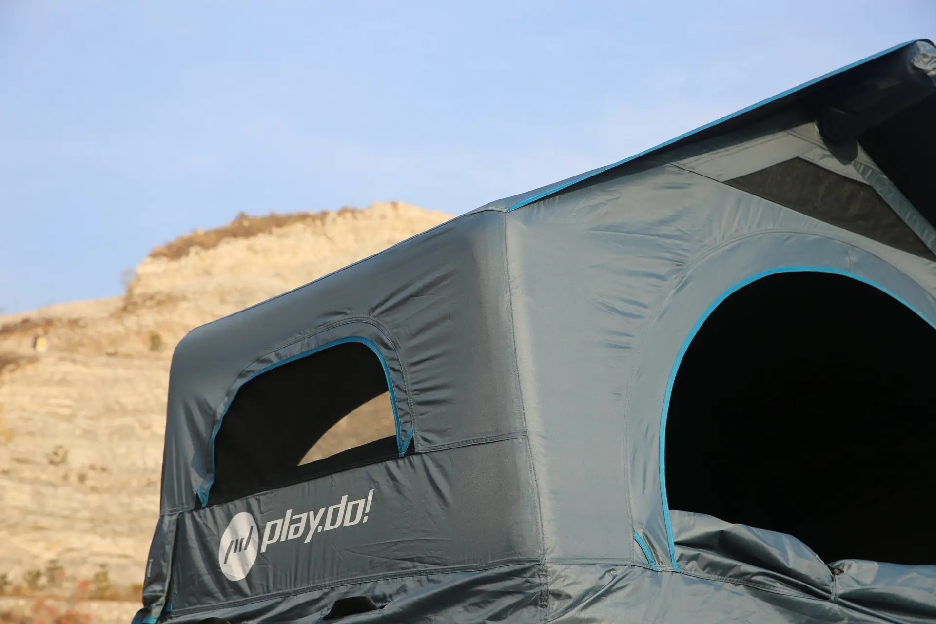 inflatable car tent detail